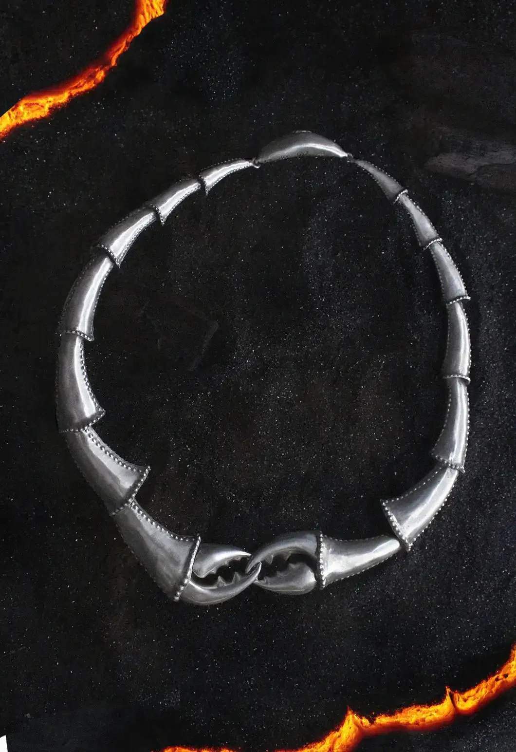 Claw-sterpobic Neckpiece - Image 7