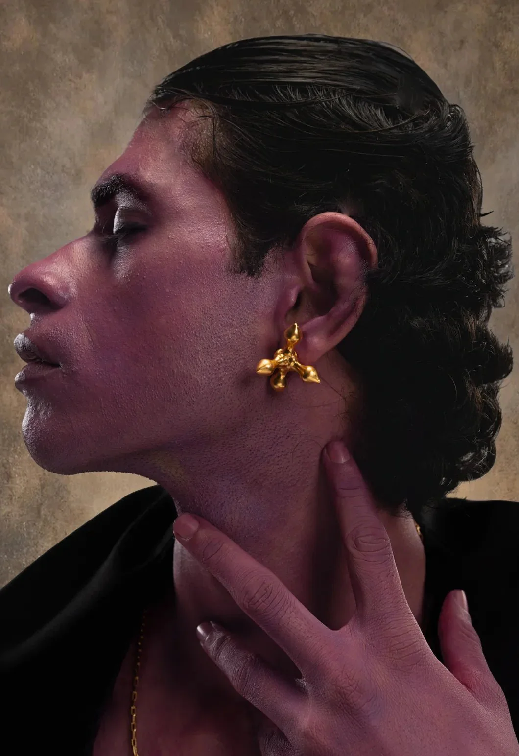 Crucifix earring - Image 4