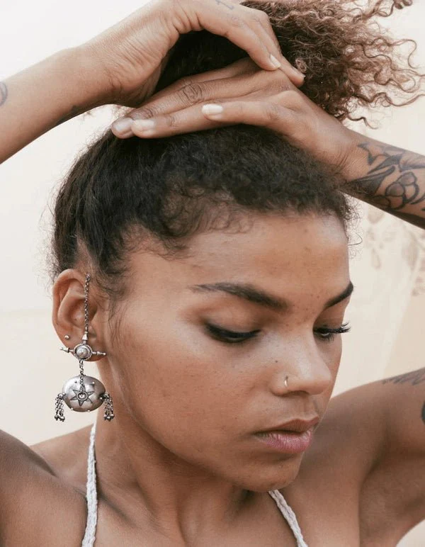 Ear Shield Ear Hang