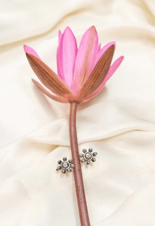 Flower Ear Clip - Image 5